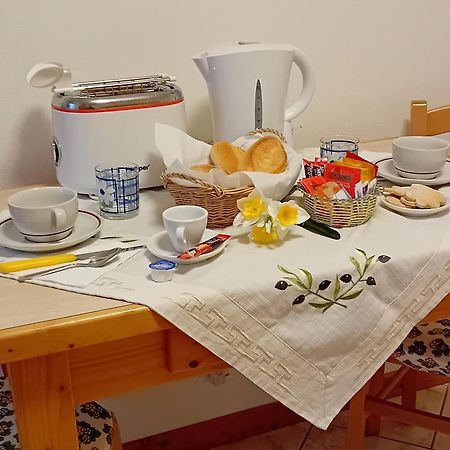 Agriturismo Ca' Castellani บาร์โดลิโน ภายนอก รูปภาพ