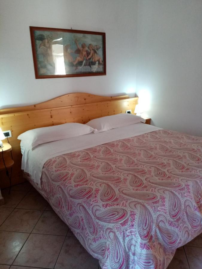 Agriturismo Ca' Castellani บาร์โดลิโน ภายนอก รูปภาพ