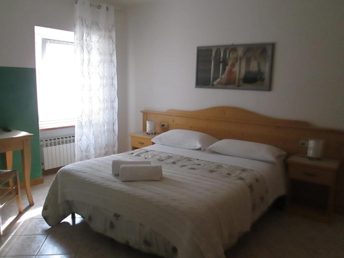 Agriturismo Ca' Castellani บาร์โดลิโน ภายนอก รูปภาพ