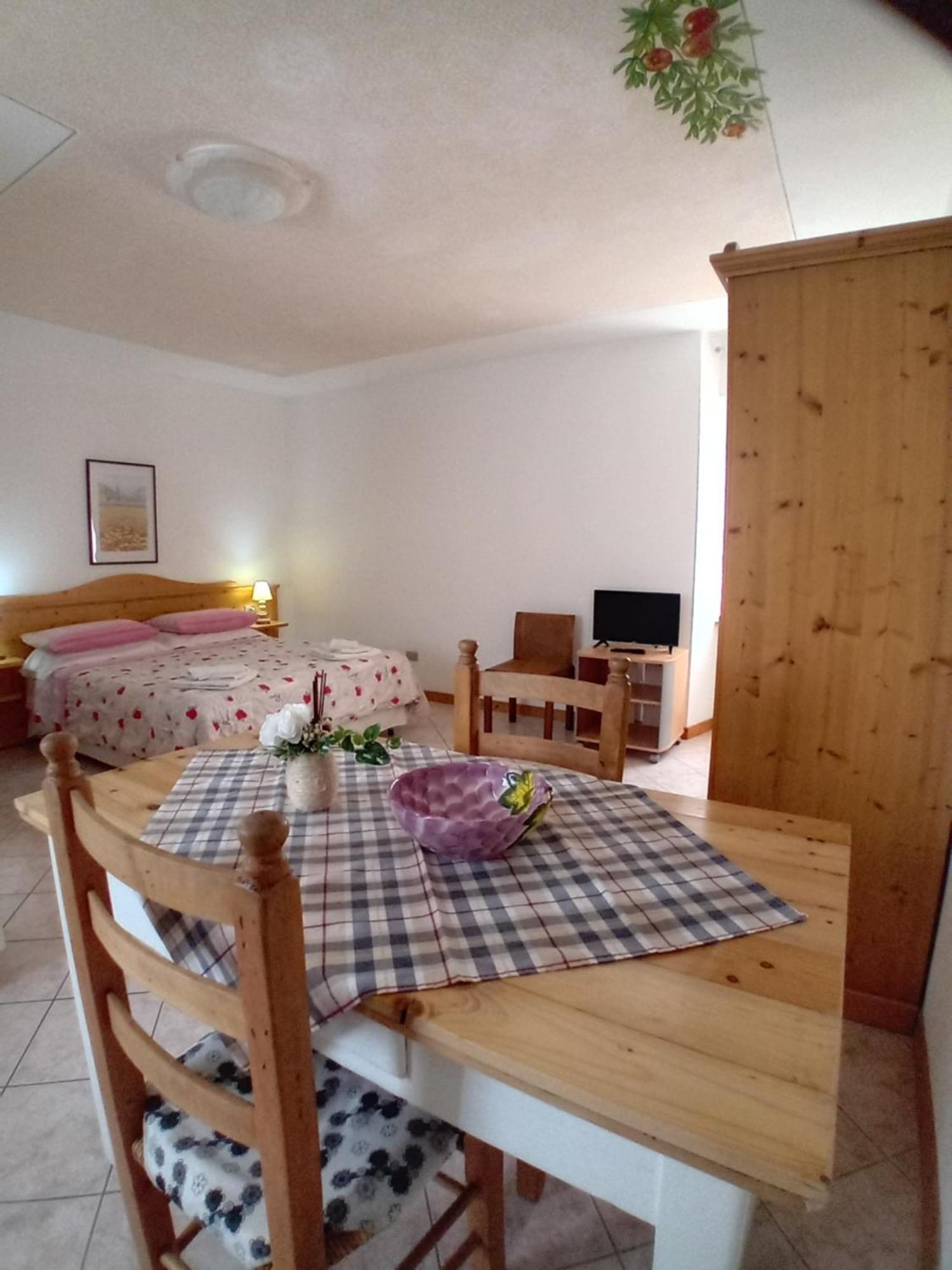 Agriturismo Ca' Castellani บาร์โดลิโน ภายนอก รูปภาพ