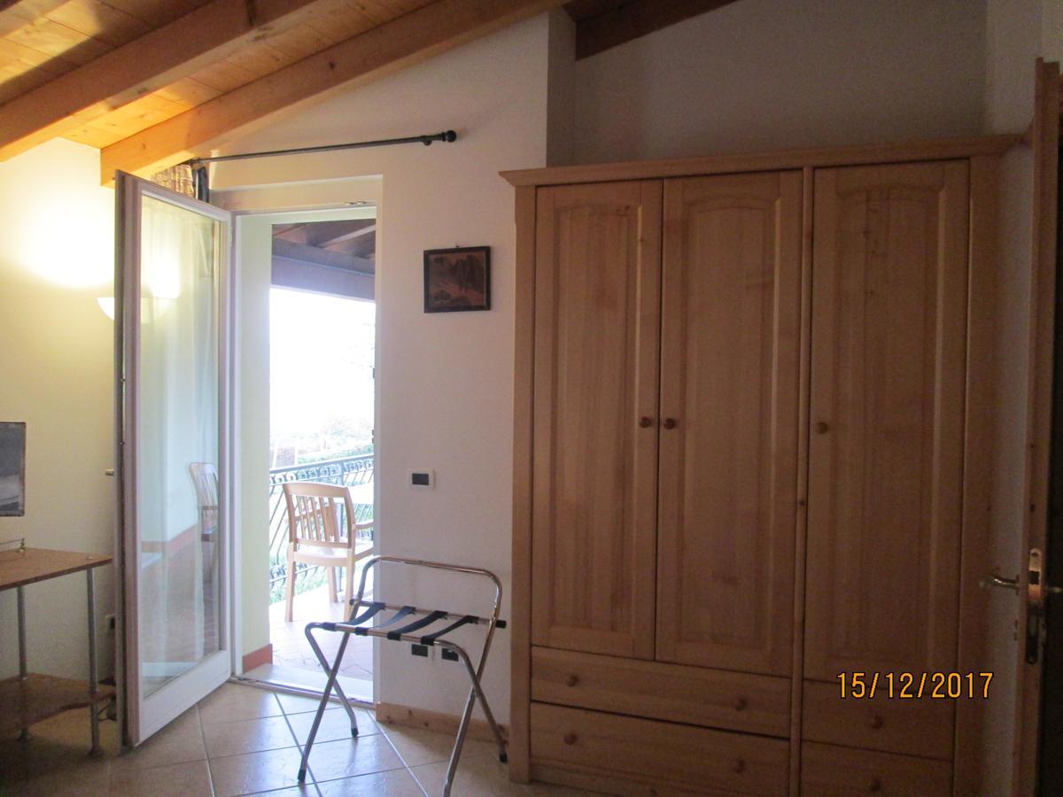 Agriturismo Ca' Castellani บาร์โดลิโน ภายนอก รูปภาพ
