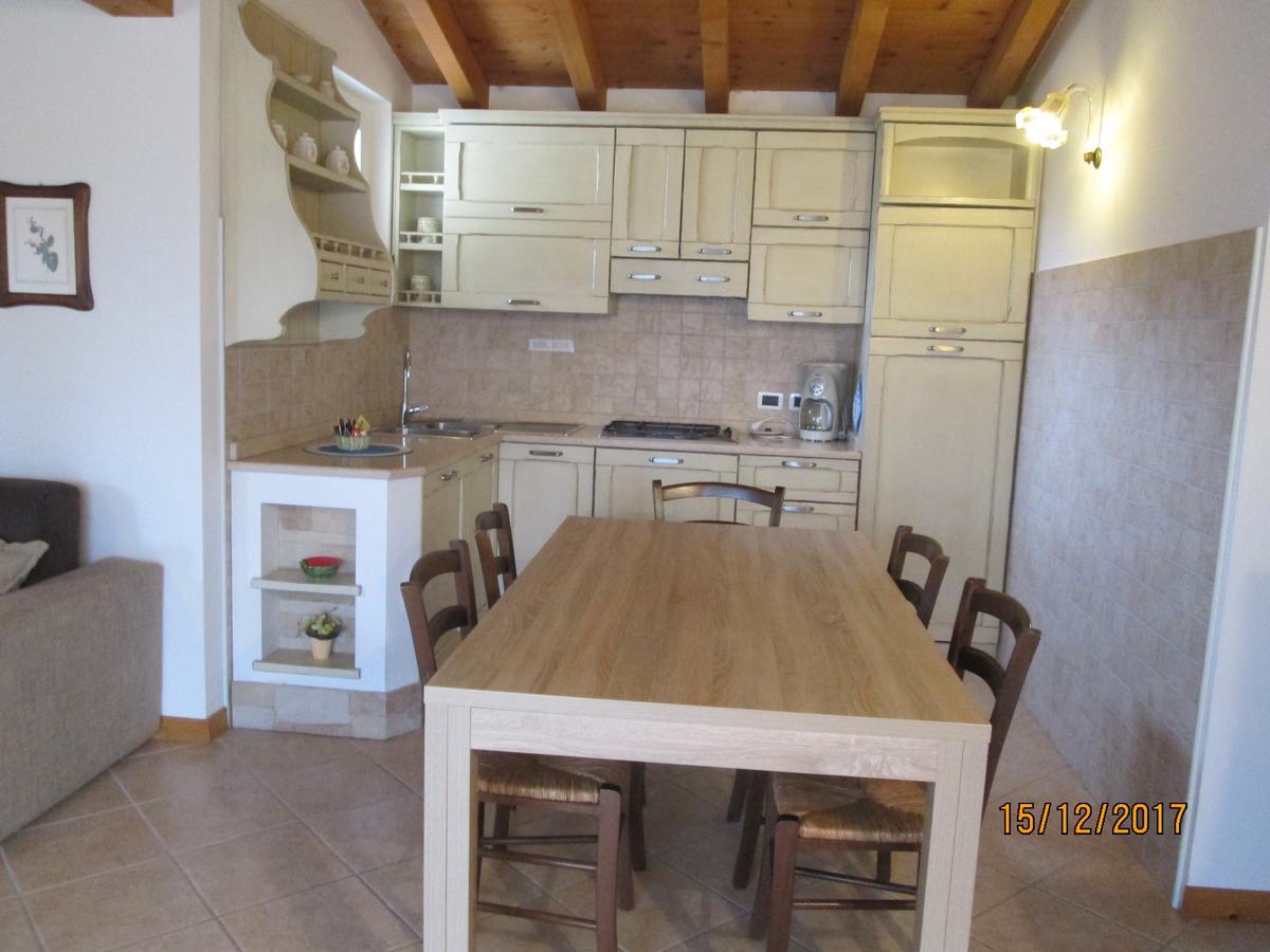 Agriturismo Ca' Castellani บาร์โดลิโน ภายนอก รูปภาพ