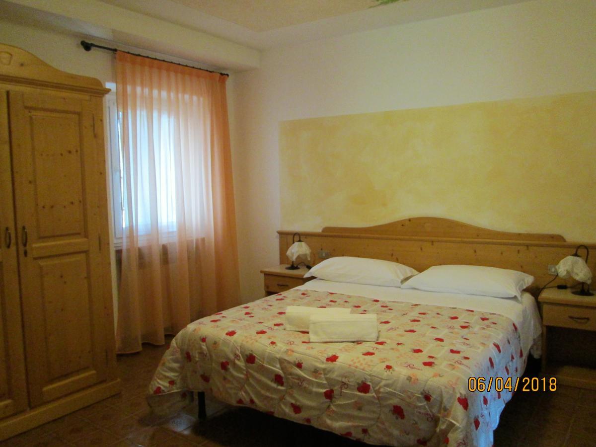 Agriturismo Ca' Castellani บาร์โดลิโน ภายนอก รูปภาพ
